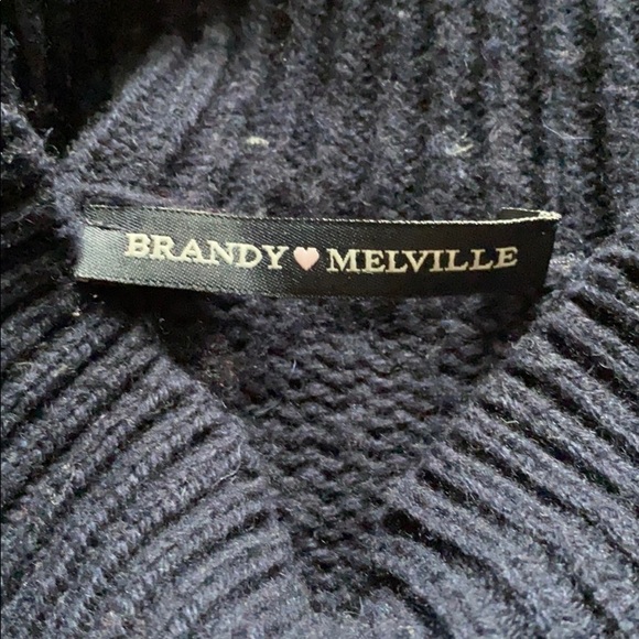 Brandy Melville Mock Neck Sweater - Picture 3 of 3